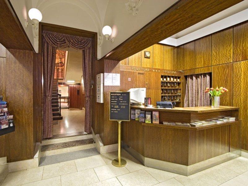 Hotel Sofia Прага Экстерьер фото